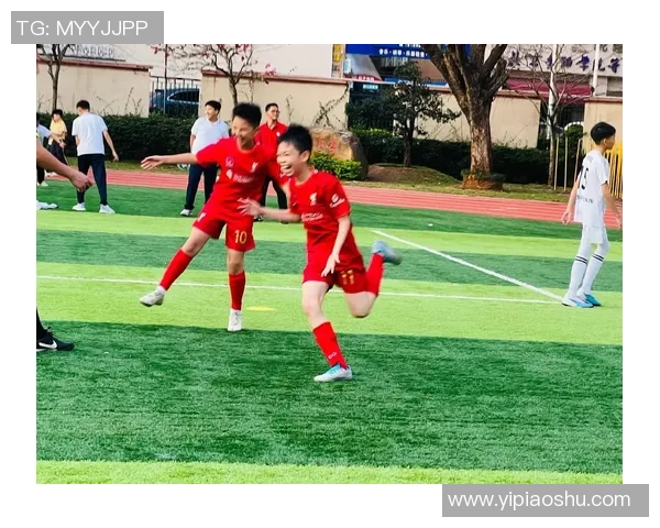 足球明星的休闲生活揭秘他们的爱好与娱乐活动全解析 足球明星的休闲生活揭秘他们的爱好与娱乐活动全解析